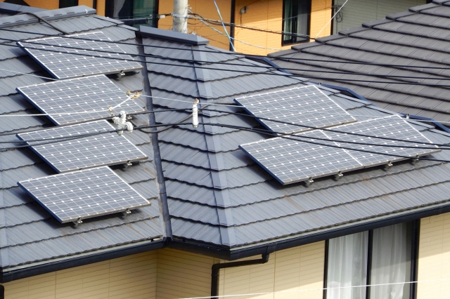 太陽光パネルの断熱効果で快適な住環境に！
